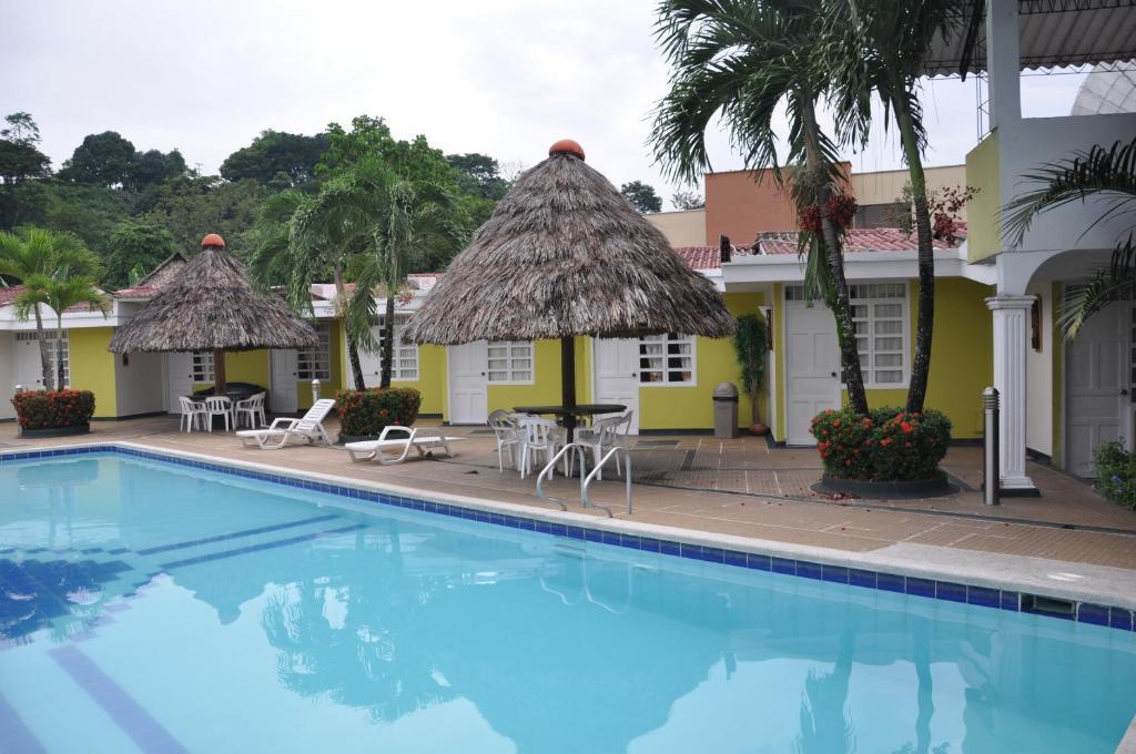 Santa Barbara Hotel Country Villavicencio Exterior foto