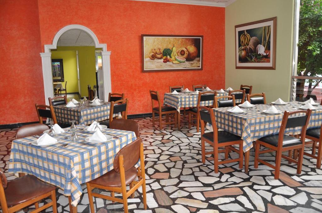 Santa Barbara Hotel Country Villavicencio Exterior foto